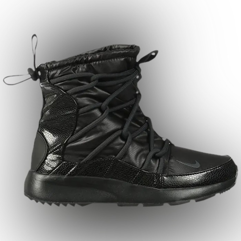 Nike Tanjun High Rise Boot - Women’s Size 9 - Triple Black ⭐️Excellent LN⭐️